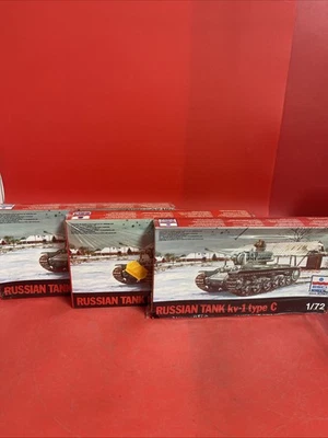 Esci #8037 WWII Russian Tank kv-1 type C 1/72 scale Plastic Model Kit Lot 3 - Image 1 of 4