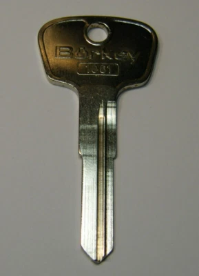 Coche B Llave En Blanco Vehículos Antiguos Saab 900 95 Station Wagon Perfil: AC Foto 1 de 4