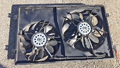 Audi TT 1999 montaje de ventiladores de refrigeración del motor original Foto 1 de 4