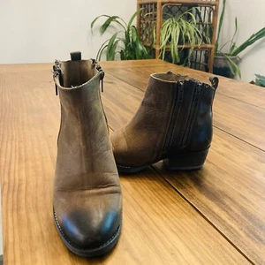 CIRCLE G By Corral Womens 9.5 Burnished Brown Leather Double Zip Ankle Booties - Picture 1 of 11
