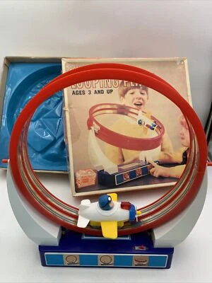 Vintage Looping Plane Game Big Toy Box Sears Battery Operated USES (3) D BATTERY Foto 1 de 4