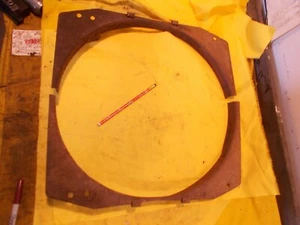 FUNDA DE VENTILADOR DE TRACTOR DE GRANJA DE COLECCIÓN radiador granero fresco - Imagen 1 de 4
