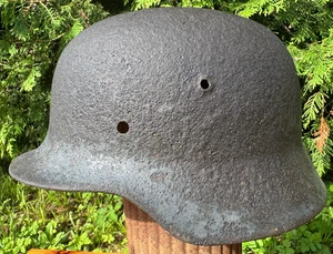 WW2 Elmetto tedesco M35 taglia 66 - Gulbene Lettonia campo di battaglia reliquia fronte orientale - Foto 1 di 24