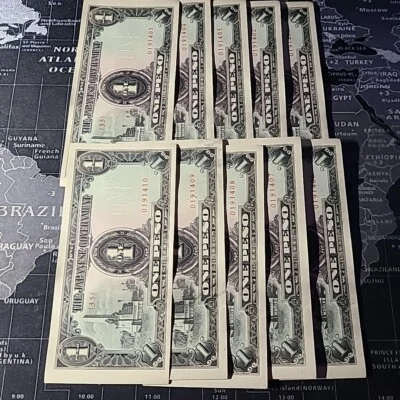 (Lot of 10) WW2 Japanese Occupation Currency 1 Peso UNC Notes Sequential Serials - Image 1 of 3