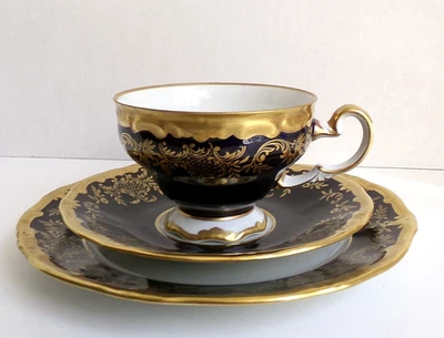 Vintage Weimar 20003 Katharina Shape Porcelain Cobalt Tea Cup Trio 1948 Germany - Image 1 of 4