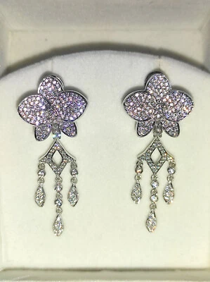 Hermoso Pendiente Flor Colgante Estilo Brillante Blanco 3.11CT Circonita Cúbica Foto 1 de 4