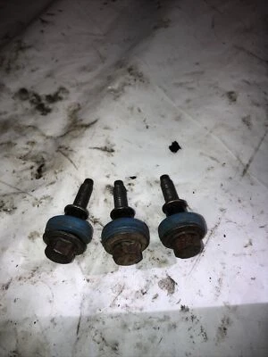 1995-1999 Mitsubishi Eclipse válvula cubierta pernos 3 piezas hardware 420A D41 Foto 1 de 3