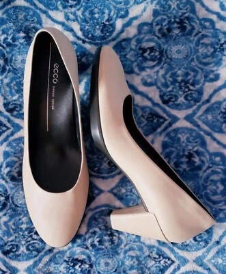 NUEVO ECCO DISEÑO DANÉS CHAMPAGNE ORO GAMUZA ELEGANTE VESTIDO ZAPATOS DE SALÓN TACONES 41 10 Foto 1 de 4