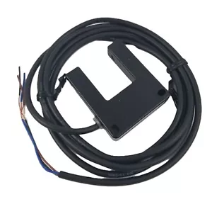 Telemecanique XUVH0312 Photoelectric Proximity Sensor24Vdc 2m 150mA PNP NEW - Picture 1 of 6
