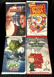 Charlie Brown Christmas Winnie the Pooh Grinch Stole Christmas Miracle on 34th - Picture 1 of 2