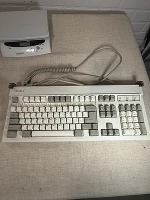 Vintage Focus Electronics FK-2001 Alps Mechanical Keyboard Clicky FSQ4VY w/ Cord - Image 1 of 4