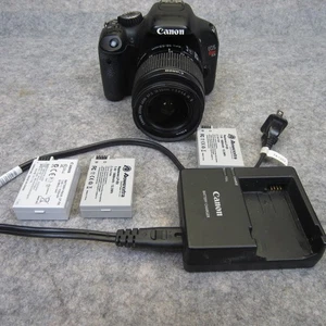Canon EOS Rebel T2i DSLR Camera with EF-S 18-55mm f / 3.5-5.6 package - Picture 1 of 9