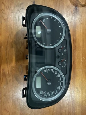 2007 08 09 10 Volkswagen Golf CITY Speedo Cluster 1JE920827 MK4 Canada Spec Rare - Image 1 of 4