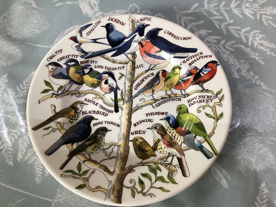 Emma Bridgewater Garden Birds  8.5" Plate New Best Discontinued VERY LAST ONE - Image 1 of 2