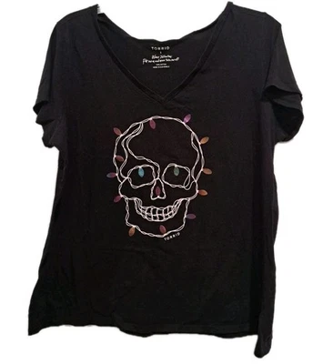 Torrid Skull Holiday Lights 图形 T 恤女式 3 码 T 恤万圣节哥特上衣 — 第 1/4 张图片
