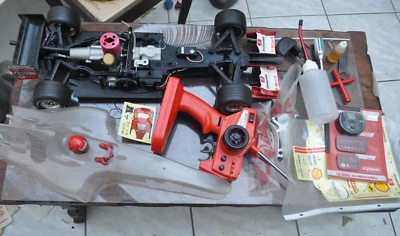 DeAgostini Kyosho Ferrari F2004  nur noch wenige Schritte bis zur fertigstellung - Bild 1 von 4