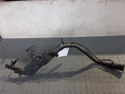 2014 马自达 6 油箱填料颈部气体填充管原始设备制造商 p/n GJR942210C — 第 1/4 张图片