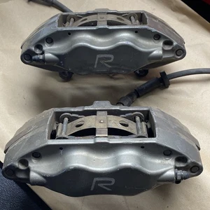 Juego de pinzas delanteras Brembo 2004-2007 OEM VOLVO V70R - IZQUIERDA Y DERECHA 30648978/79 - Imagen 1 de 19