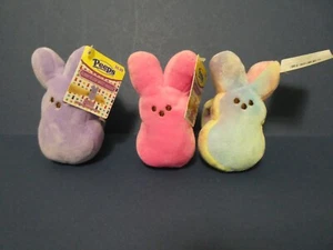 NEW WITH TAG LOT OF 3 EASTER JUSTBORN/DANDEE PEEPS 4"  BUNNY PLUSH WRIST HUGGERS - Picture 1 of 6