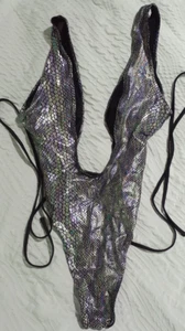 Woman's Metallic Look One Piece S Small Swimsuit - Bild 1 von 7