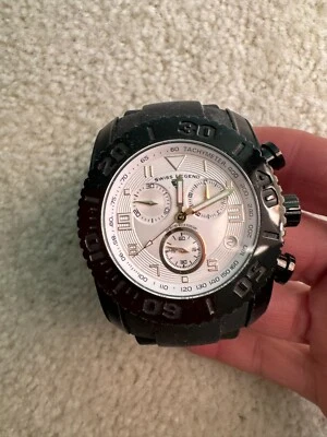 Reloj de pulsera SWISS LEGEND cronógrafo fecha para hombre 20 ATM caja de metal negro silicona Foto 1 de 4