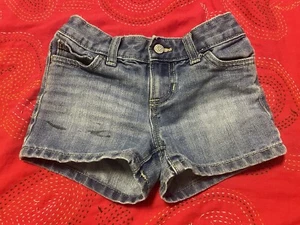 Girls Old Navy Denim Casual Blue Schoolgirl Summer Fun Cute Shorts. Size 5 - Picture 1 of 16