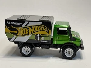 Hot Wheels New 2025 Mail In Mercedes Benz Unimog Loose - Picture 1 of 6