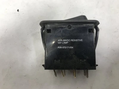 Interruptor de tablero/consola Freightliner M2 112 CONTROL DE VELOCIDAD - Usado | P/N A0637217054 Foto 1 de 3