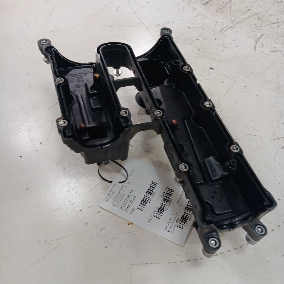 Ford Escape 1.5 Engine Cylinder Head Valve Cover  2019 2018 2017 - Image 1 of 4