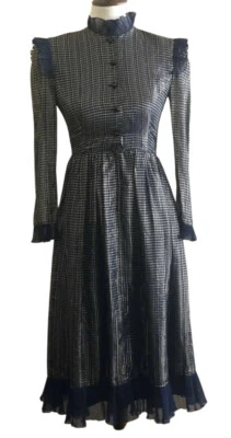 Soirlyquie Womens Vintage Long Sleeve Organdy Pleated  Metallic Dress Size 9 A33 - Image 1 of 4