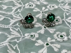 Vintage Smaragd und Strass Ohrclips mit Schraubverschluss Weihnachten - Bild 1 von 9