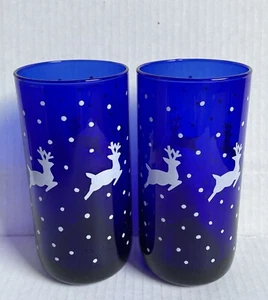 Set of 2 Pcs Pre-Owner Cobalt Blue Glass Cup Reindeer Snow Designed 5 3/4” H - Picture 1 of 6