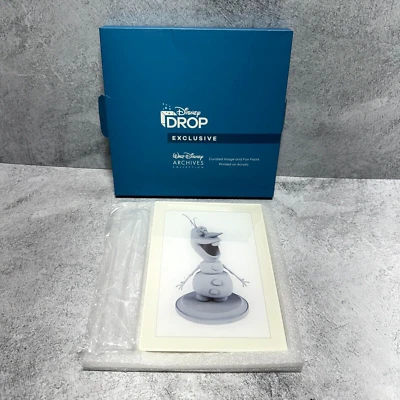 Colección Archivos Disney Exclusivo Frozen Olaf Drop Box Marco Acrílico Foto 1 de 4