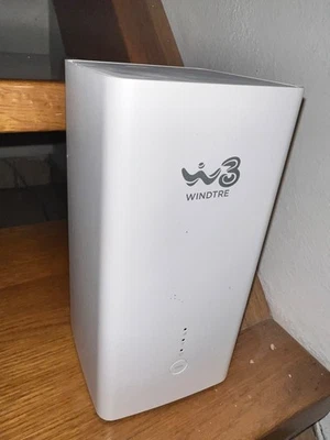 modem wind tre bianco e grigio medie dimensioni - Immagine 1 di 2