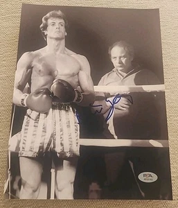 FOTO 8X10 FIRMADA POR BURT YOUNG PAULIE STALLONE ROCKY PSA/ADN AUTÉNTICA #AP33162 - Imagen 1 de 2