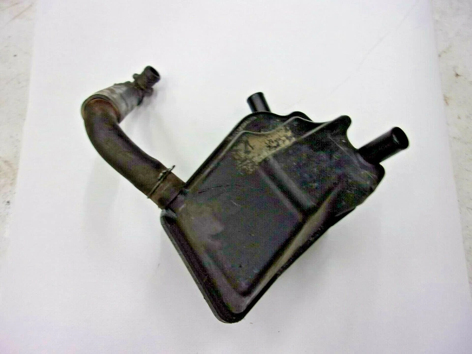 Tanque de retorno de aceite 11330-29F00 2003 Suzuki DRZ 400 Foto 1 de 4