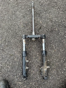 ⭐ PIAGGIO TYPHOON 50CC 125CC FRONT FORKS YOKE 2010-2016 FREE POSTAGE ⭐ - Picture 1 of 7