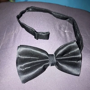 NEW! BLACK BOW TIE Adjustable Easy Clip Prom Wedding Dress Up - Picture 1 of 4