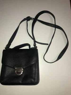 Bolso Bandolera Forever 21 Pequeño Negro Cartera Correa Ajustable Foto 1 de 4