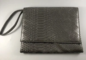 Official neiman marcus purse F2.3 - Picture 1 of 8