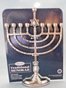 "Rite Lite Tono Plata Metal Menorá Hanukkah Tradicional No Deslustre 8,5"" x 6,5" - Imagen 1 de 5