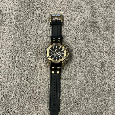 Reloj de moda Invicta Pro Diver 22312 de cuarzo de goma dorada con pulsera para hombre Foto 1 de 3