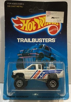 Camión Hot Wheels Trailbusters Nissan carrocería dura 4x4 #4392 blanco - *tarjeta sin perforar Foto 1 de 4