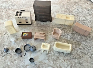 VINTAGE Arista PLASCO LITTLE HOMEMAKER TAN/BEIGE Huge Furniture Lot-16 Pieces - Picture 1 of 13
