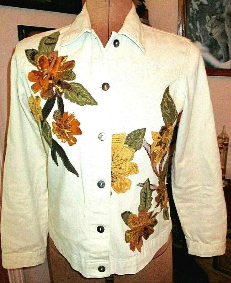 奶油 LAURA ASHLEY PETITE 花卉刺绣牛仔纽扣夹克/小号 S 码 — 第 1/4 张图片