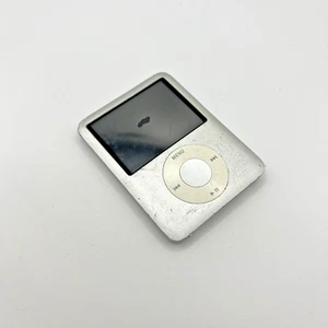 Apple iPod nano 3. Generation A1236 Silber Grau 4GB Gebraucht MP3 FUNKTIONSFÄHIG - Bild 1 von 9