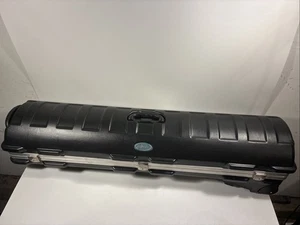 SKB Standard Wheeled Golf Bag Travel Hard Case CLEAN Condition No Key 50 Inches - Picture 1 of 11