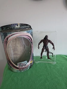 Lord of the Rings The Fellowship of The Ring Newborn Lurtz Figure by Toy Biz - Picture 1 of 12