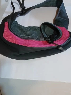 Pet Sling 0ver the Shoulder Mesh Carry bag, Hands free - Image 1 of 4