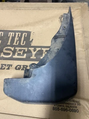 Guardabarros delantero Nissan Pathfinder Frontier - lado derecho, guardabarros delantero - 63850EA500 Foto 1 de 3